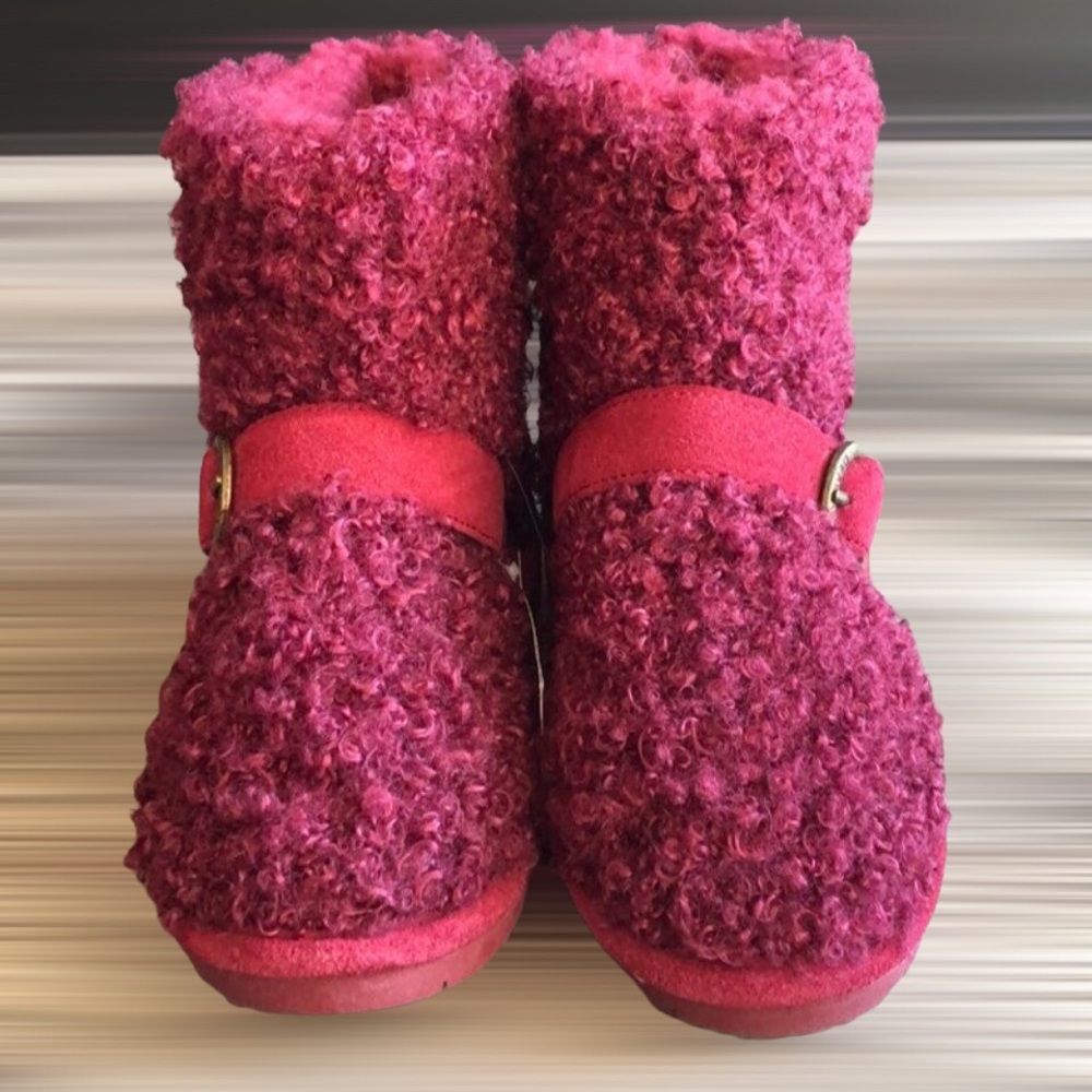 NEW Bear Paw Boots 1Y